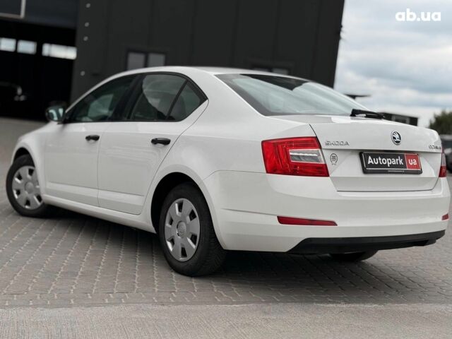 Білий Шкода Octavia A7, об'ємом двигуна 1.2 л та пробігом 270 тис. км за 8990 $, фото 9 на Automoto.ua