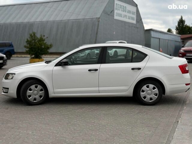 Білий Шкода Octavia A7, об'ємом двигуна 1.2 л та пробігом 270 тис. км за 8990 $, фото 10 на Automoto.ua