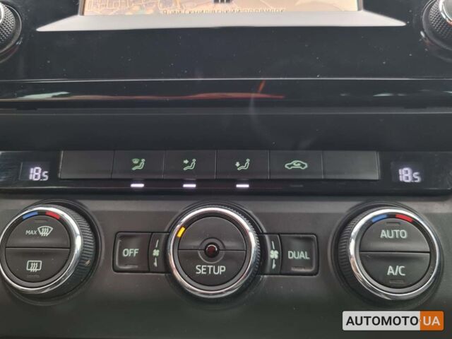 Білий Шкода Octavia A7, об'ємом двигуна 2 л та пробігом 288 тис. км за 11900 $, фото 11 на Automoto.ua