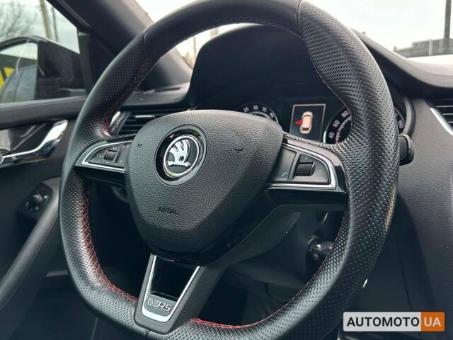 Белый Шкода Octavia A7, объемом двигателя 2 л и пробегом 237 тыс. км за 14700 $, фото 14 на Automoto.ua
