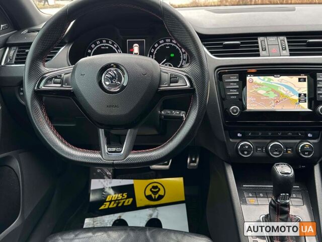 Белый Шкода Octavia A7, объемом двигателя 2 л и пробегом 237 тыс. км за 14700 $, фото 11 на Automoto.ua