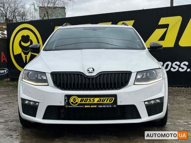Белый Шкода Octavia A7, объемом двигателя 2 л и пробегом 237 тыс. км за 14700 $, фото 1 на Automoto.ua