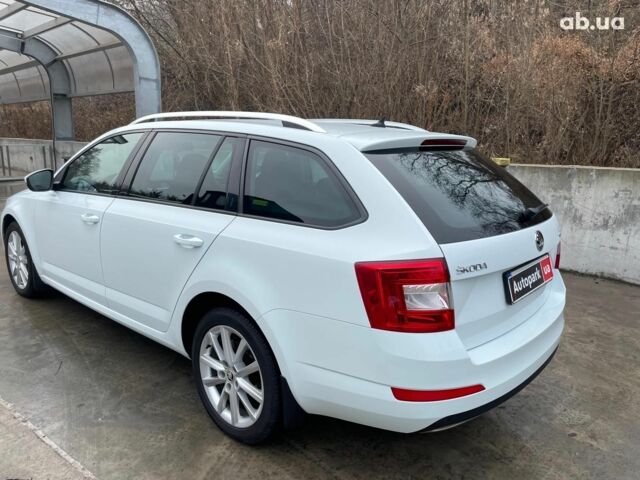 Белый Шкода Octavia A7, объемом двигателя 2 л и пробегом 298 тыс. км за 13190 $, фото 8 на Automoto.ua