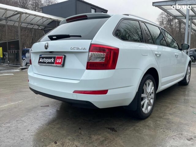 Белый Шкода Octavia A7, объемом двигателя 2 л и пробегом 298 тыс. км за 13190 $, фото 11 на Automoto.ua