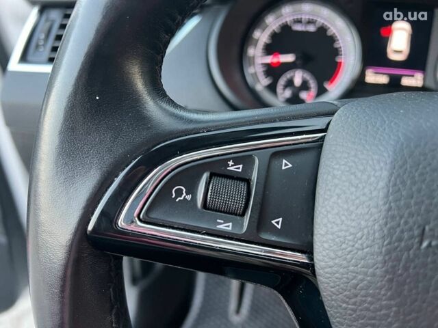 Белый Шкода Octavia A7, объемом двигателя 1.6 л и пробегом 302 тыс. км за 14290 $, фото 24 на Automoto.ua