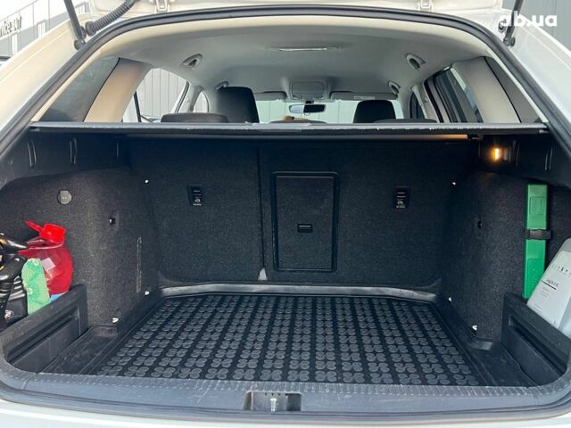 Белый Шкода Octavia A7, объемом двигателя 1.6 л и пробегом 302 тыс. км за 14290 $, фото 34 на Automoto.ua