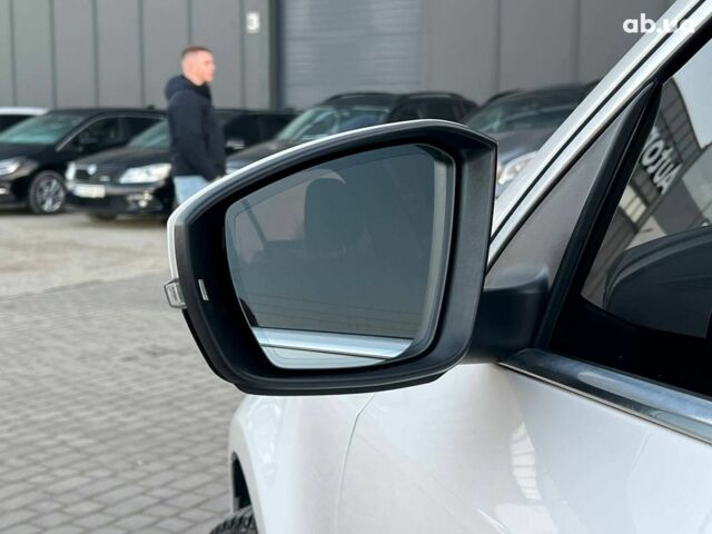 Белый Шкода Octavia A7, объемом двигателя 1.6 л и пробегом 302 тыс. км за 14290 $, фото 13 на Automoto.ua