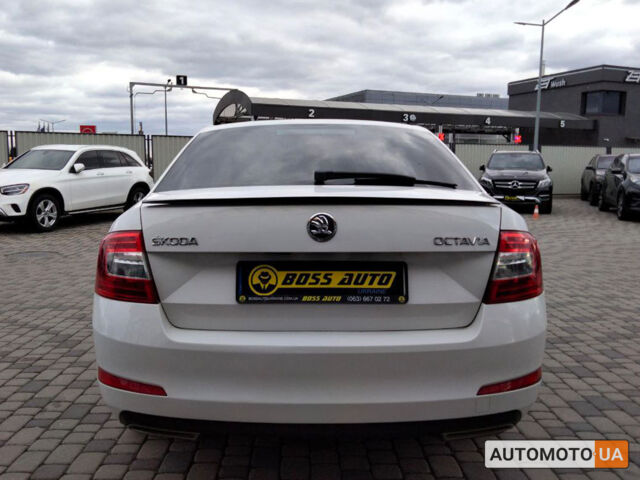 Белый Шкода Octavia A7, объемом двигателя 1.6 л и пробегом 267 тыс. км за 10699 $, фото 5 на Automoto.ua