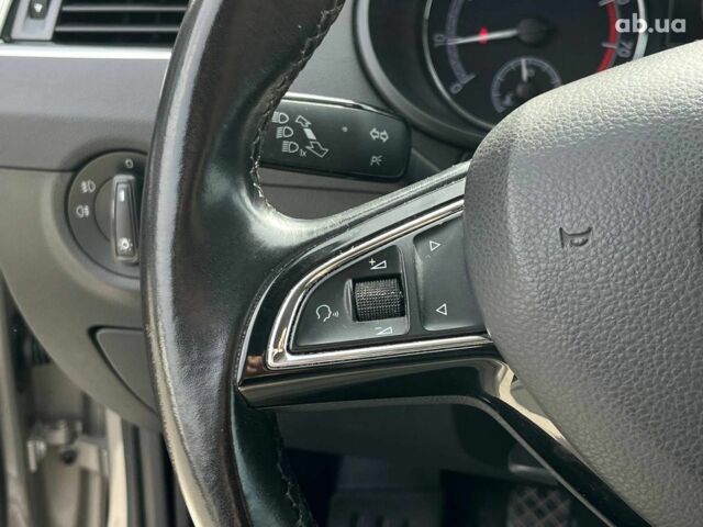 Бежевий Шкода Octavia A7, об'ємом двигуна 1.8 л та пробігом 119 тис. км за 15390 $, фото 22 на Automoto.ua