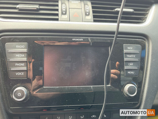 Чорний Шкода Octavia A7, об'ємом двигуна 1.6 л та пробігом 173 тис. км за 13200 $, фото 16 на Automoto.ua