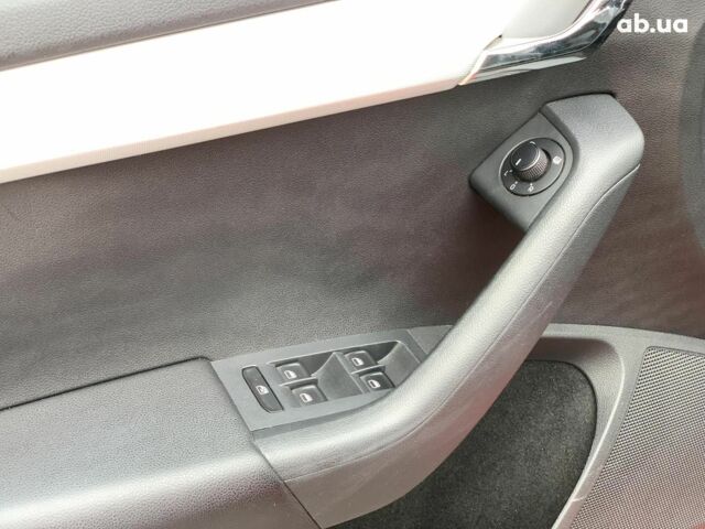 Черный Шкода Octavia A7, объемом двигателя 2 л и пробегом 253 тыс. км за 10890 $, фото 19 на Automoto.ua