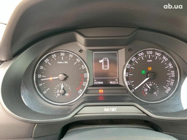 Черный Шкода Octavia A7, объемом двигателя 2 л и пробегом 253 тыс. км за 10890 $, фото 30 на Automoto.ua