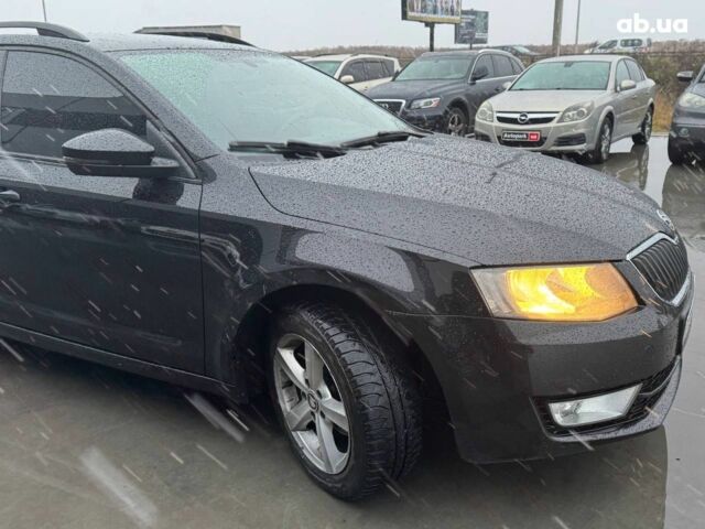 Черный Шкода Octavia A7, объемом двигателя 16 л и пробегом 298 тыс. км за 10290 $, фото 11 на Automoto.ua