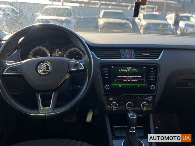 Черный Шкода Octavia A7, объемом двигателя 2 л и пробегом 253 тыс. км за 18500 $, фото 20 на Automoto.ua
