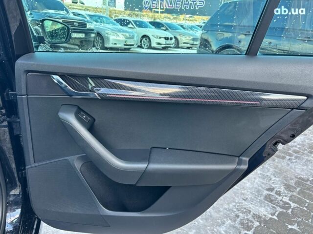 Черный Шкода Octavia A7, объемом двигателя 2 л и пробегом 240 тыс. км за 21990 $, фото 26 на Automoto.ua