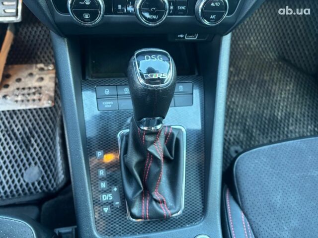 Черный Шкода Octavia A7, объемом двигателя 2 л и пробегом 240 тыс. км за 21990 $, фото 5 на Automoto.ua
