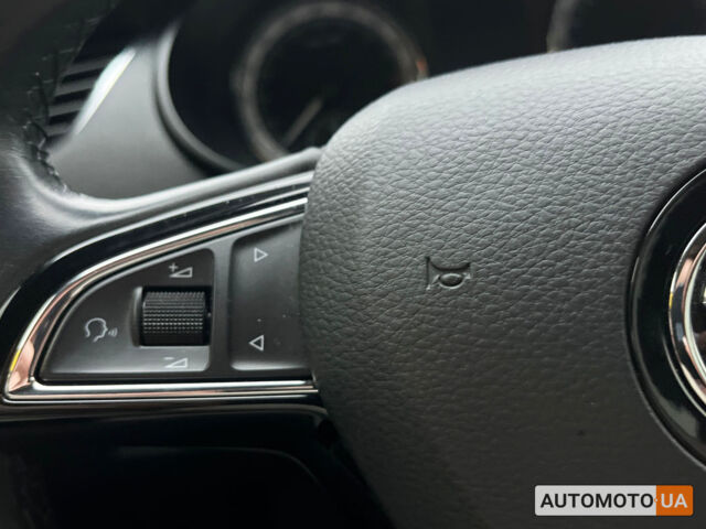 Черный Шкода Octavia A7, объемом двигателя 1.6 л и пробегом 225 тыс. км за 14500 $, фото 11 на Automoto.ua