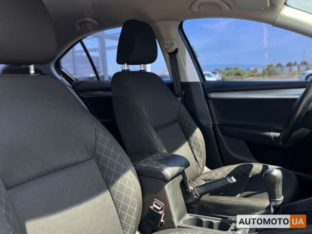 Чорний Шкода Octavia A7, об'ємом двигуна 1.6 л та пробігом 194 тис. км за 13800 $, фото 25 на Automoto.ua
