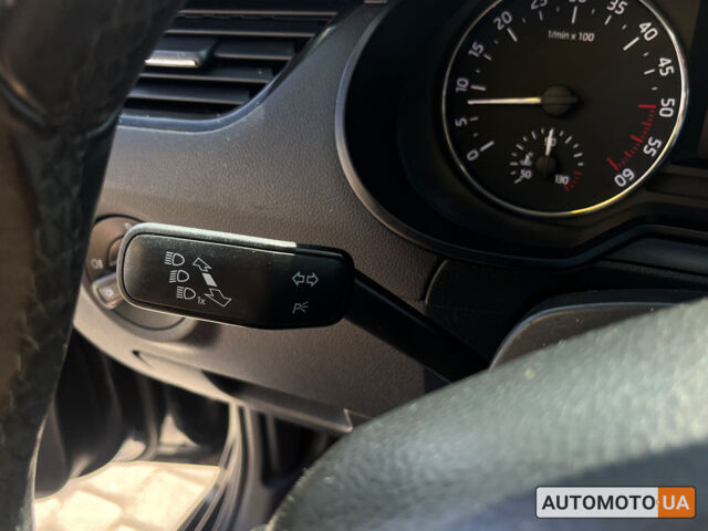 Чорний Шкода Octavia A7, об'ємом двигуна 1.6 л та пробігом 194 тис. км за 13800 $, фото 18 на Automoto.ua