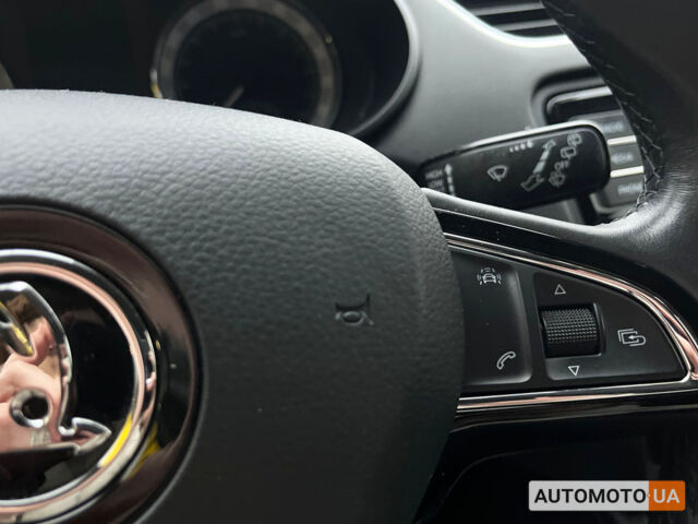 Черный Шкода Octavia A7, объемом двигателя 1.6 л и пробегом 225 тыс. км за 14500 $, фото 12 на Automoto.ua