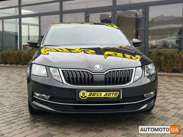 Черный Шкода Octavia A7, объемом двигателя 1.6 л и пробегом 225 тыс. км за 14500 $, фото 1 на Automoto.ua