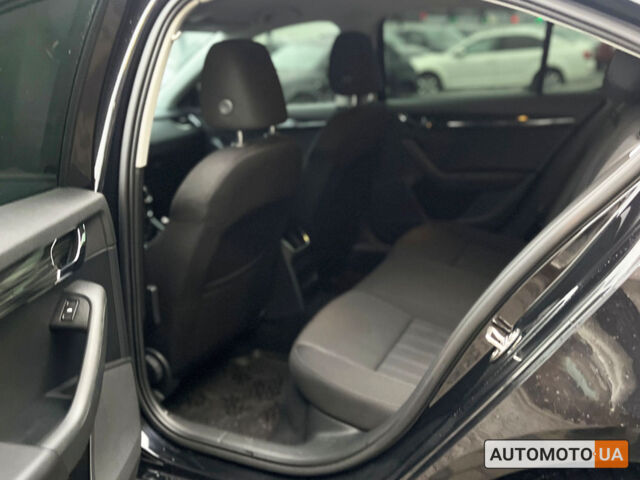 Черный Шкода Octavia A7, объемом двигателя 1.6 л и пробегом 225 тыс. км за 14500 $, фото 21 на Automoto.ua