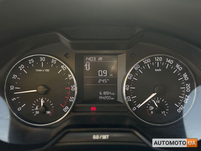 Чорний Шкода Octavia A7, об'ємом двигуна 1.6 л та пробігом 194 тис. км за 13800 $, фото 14 на Automoto.ua