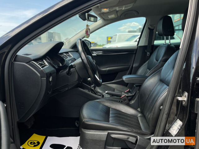 Чорний Шкода Octavia A7, об'ємом двигуна 2 л та пробігом 286 тис. км за 15800 $, фото 10 на Automoto.ua