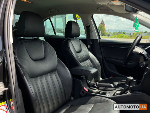 Чорний Шкода Octavia A7, об'ємом двигуна 2 л та пробігом 286 тис. км за 15800 $, фото 19 на Automoto.ua