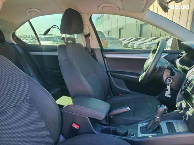 Коричневый Шкода Octavia A7, объемом двигателя 1.8 л и пробегом 385 тыс. км за 11390 $, фото 16 на Automoto.ua