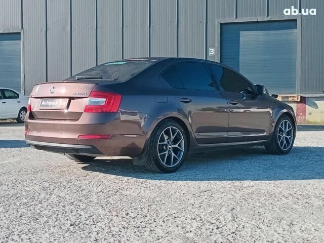 Коричневый Шкода Octavia A7, объемом двигателя 1.8 л и пробегом 385 тыс. км за 11390 $, фото 5 на Automoto.ua