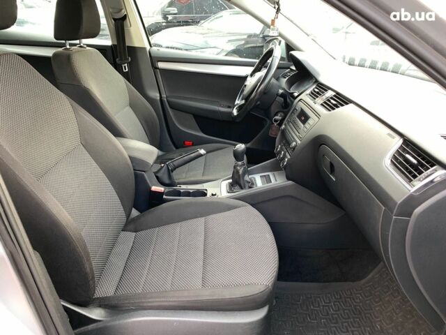 Серый Шкода Octavia A7, объемом двигателя 1.4 л и пробегом 360 тыс. км за 8190 $, фото 33 на Automoto.ua