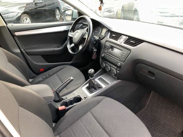 Серый Шкода Octavia A7, объемом двигателя 1.4 л и пробегом 360 тыс. км за 8190 $, фото 32 на Automoto.ua