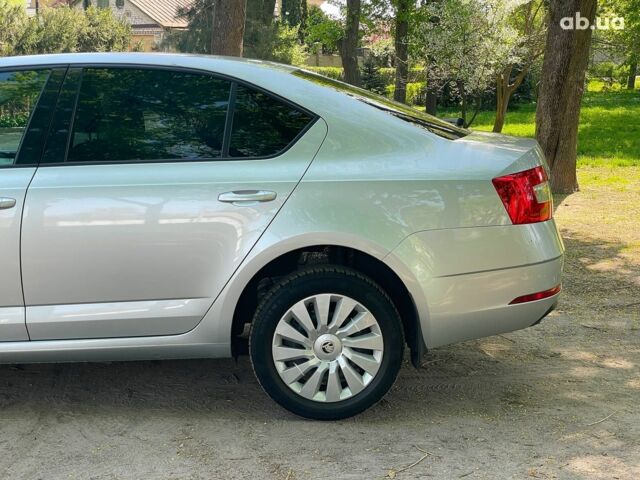 Сірий Шкода Octavia A7, об'ємом двигуна 1.4 л та пробігом 197 тис. км за 11790 $, фото 9 на Automoto.ua