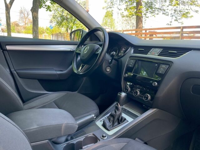 Сірий Шкода Octavia A7, об'ємом двигуна 1.4 л та пробігом 197 тис. км за 11790 $, фото 22 на Automoto.ua