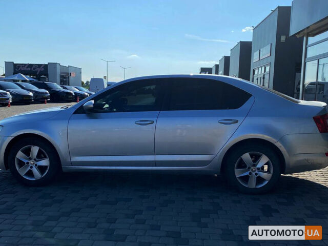 Серый Шкода Octavia A7, объемом двигателя 1.6 л и пробегом 286 тыс. км за 11500 $, фото 5 на Automoto.ua