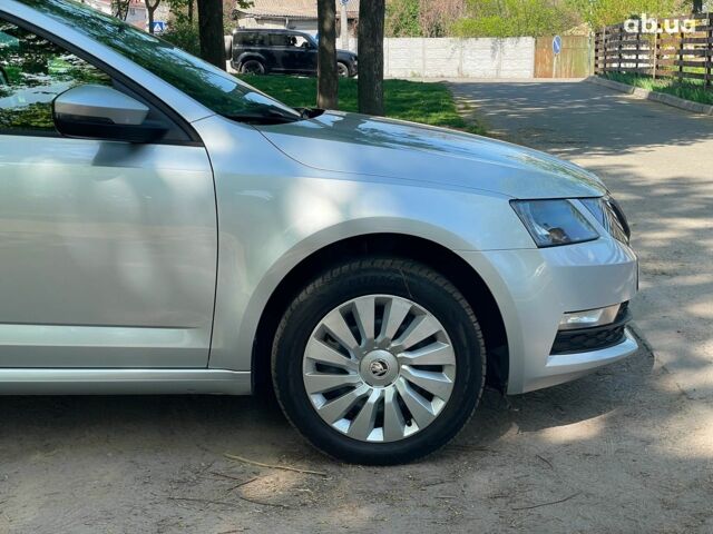 Сірий Шкода Octavia A7, об'ємом двигуна 1.4 л та пробігом 197 тис. км за 11790 $, фото 3 на Automoto.ua