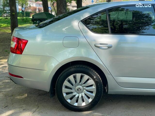 Сірий Шкода Octavia A7, об'ємом двигуна 1.4 л та пробігом 197 тис. км за 11790 $, фото 4 на Automoto.ua