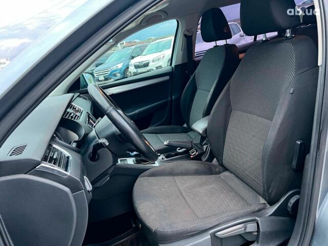 Серый Шкода Octavia A7, объемом двигателя 1.6 л и пробегом 240 тыс. км за 10990 $, фото 16 на Automoto.ua