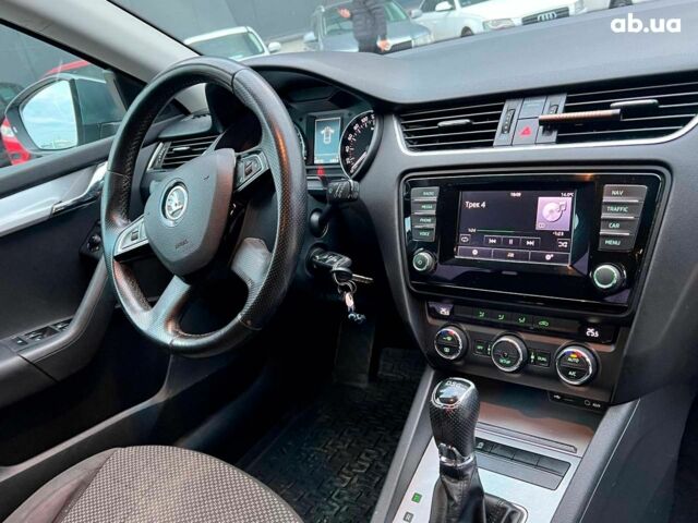 Серый Шкода Octavia A7, объемом двигателя 1.6 л и пробегом 240 тыс. км за 10990 $, фото 37 на Automoto.ua