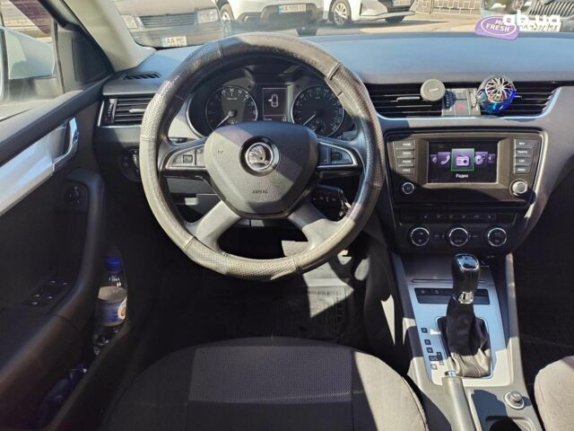 Серый Шкода Octavia A7, объемом двигателя 16 л и пробегом 271 тыс. км за 10490 $, фото 28 на Automoto.ua