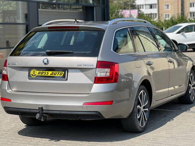 Серый Шкода Octavia A7, объемом двигателя 1.6 л и пробегом 268 тыс. км за 12600 $, фото 2 на Automoto.ua