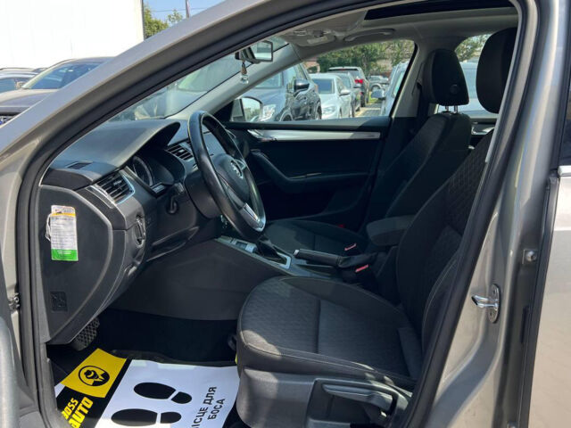 Сірий Шкода Octavia A7, об'ємом двигуна 1.6 л та пробігом 268 тис. км за 12600 $, фото 11 на Automoto.ua