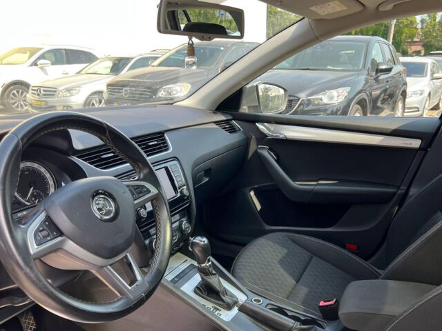 Серый Шкода Octavia A7, объемом двигателя 1.6 л и пробегом 268 тыс. км за 12600 $, фото 9 на Automoto.ua