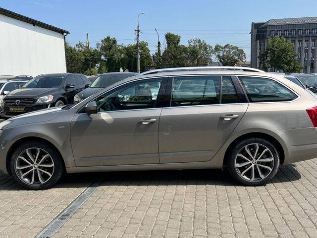 Серый Шкода Octavia A7, объемом двигателя 1.6 л и пробегом 268 тыс. км за 12600 $, фото 5 на Automoto.ua