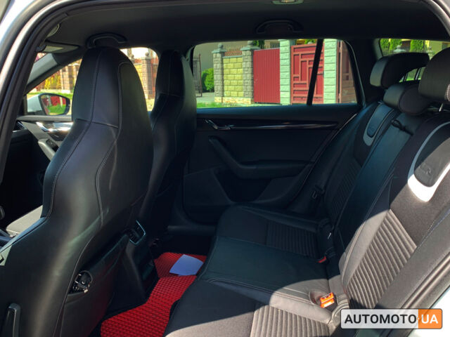 Серый Шкода Octavia A7, объемом двигателя 2 л и пробегом 168 тыс. км за 17000 $, фото 10 на Automoto.ua