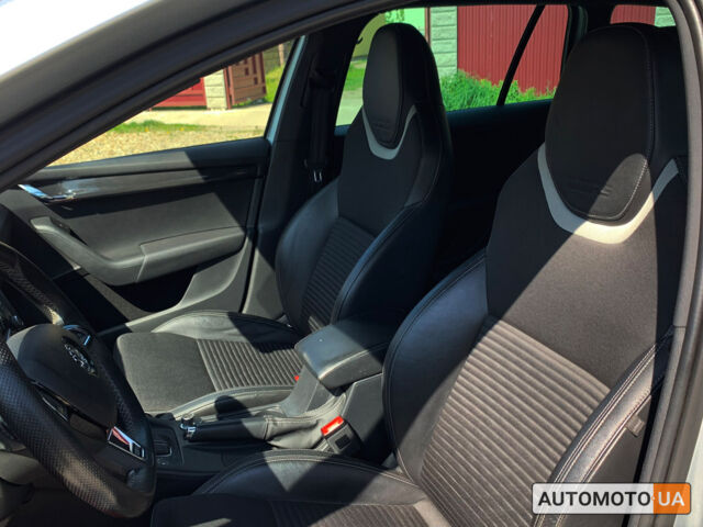 Серый Шкода Octavia A7, объемом двигателя 2 л и пробегом 168 тыс. км за 17000 $, фото 9 на Automoto.ua