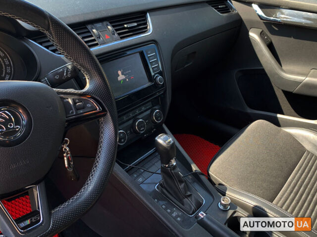 Серый Шкода Octavia A7, объемом двигателя 2 л и пробегом 168 тыс. км за 17000 $, фото 13 на Automoto.ua