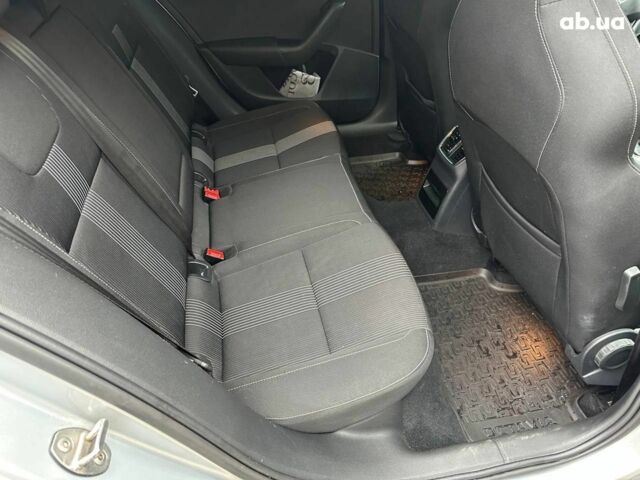 Серый Шкода Octavia A7, объемом двигателя 2 л и пробегом 245 тыс. км за 16990 $, фото 19 на Automoto.ua