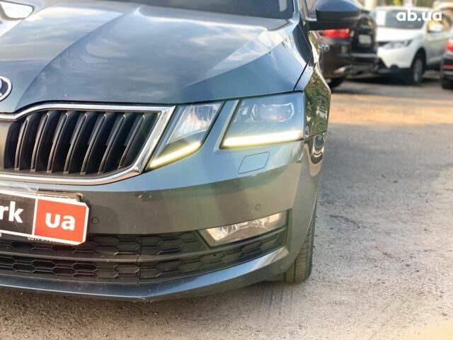 Сірий Шкода Octavia A7, об'ємом двигуна 1.6 л та пробігом 344 тис. км за 14890 $, фото 7 на Automoto.ua